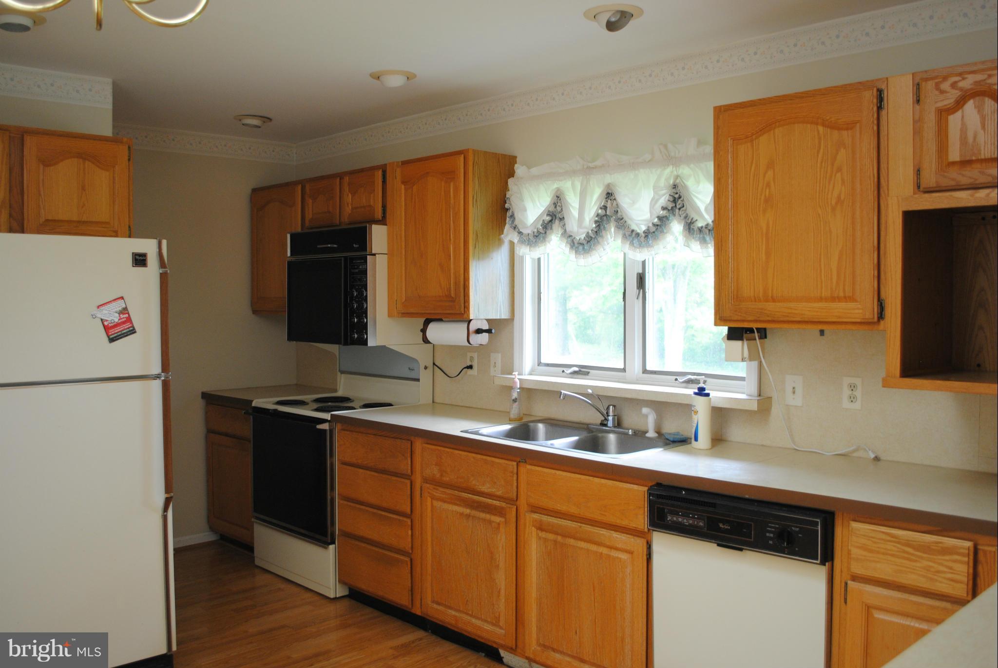 11366 Fox Hill Road Culpeper, VA 22701 - Photo 6 of 25 Kitchen