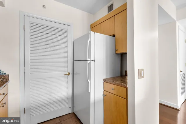 a bathroom with a sink and toilet