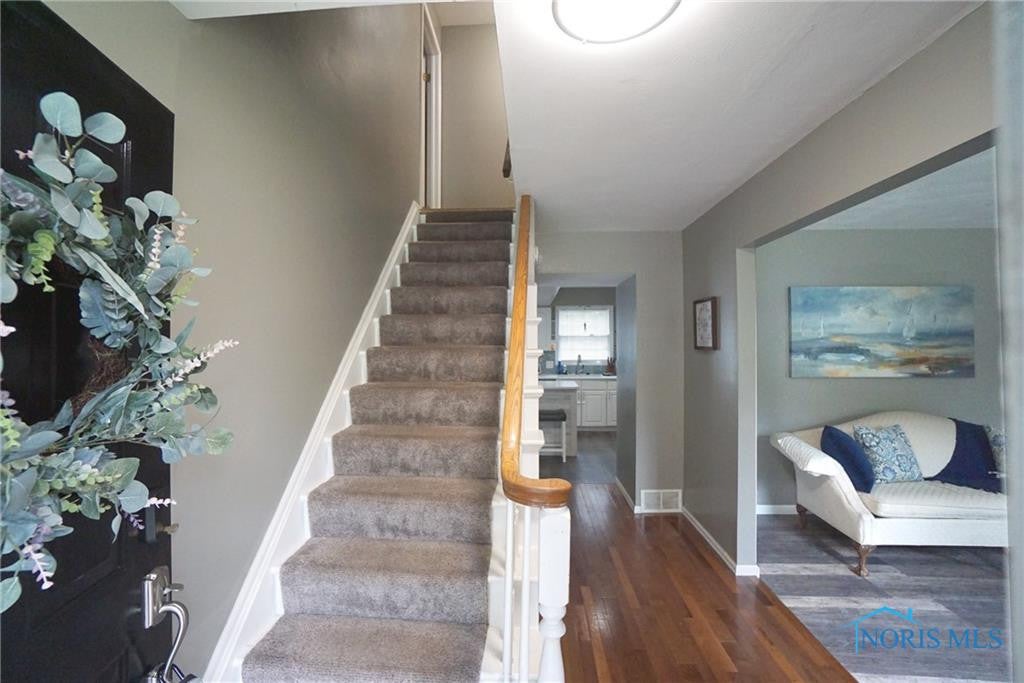 5455 Radcliffe Road Sylvania, OH 43560 - Photo 3 of 48 Gallery Image 3