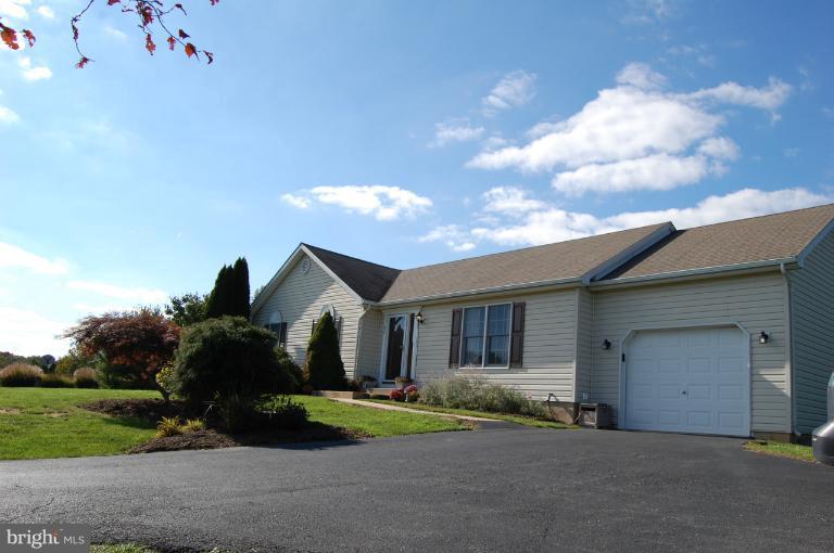 67 Country Side Loop Elkton, MD 21921 - Photo 1 of 30 Exterior (Front)
