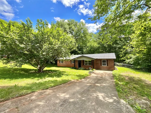 $215,000 | 152 Mountain View Street, Forest City, NC 28043