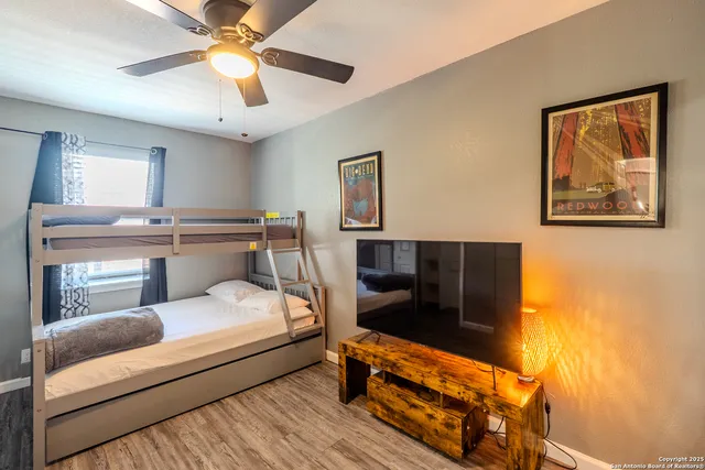 $1,600 | 125 Hess Street, Unit 202, San Antonio, TX 78212