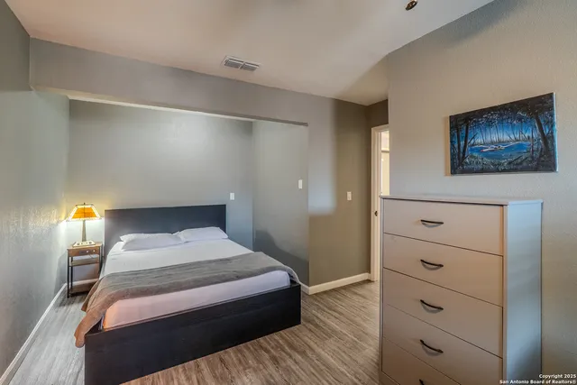 $1,600 | 125 Hess Street, Unit 202, San Antonio, TX 78212