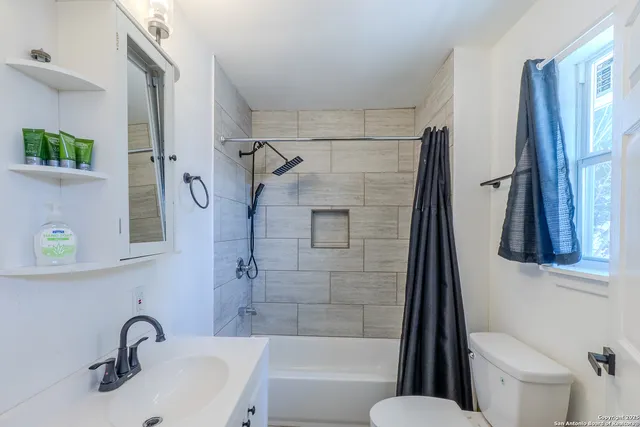 $1,600 | 125 Hess Street, Unit 202, San Antonio, TX 78212