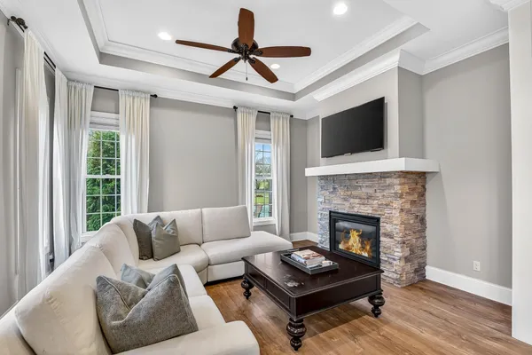 $1,299,000 | 1500 Bristlecone Drive, Hartland, WI 53029