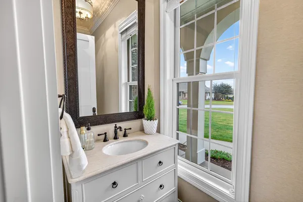 $1,299,000 | 1500 Bristlecone Drive, Hartland, WI 53029