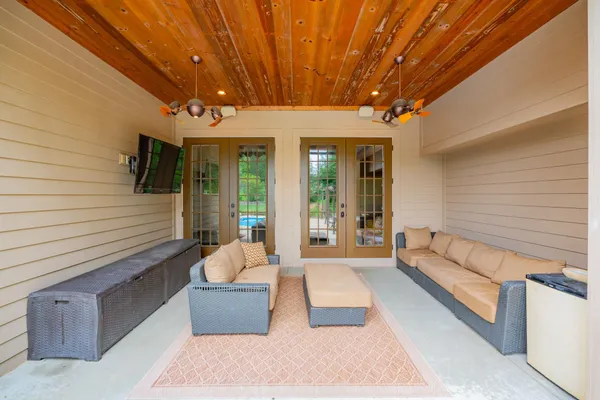 $1,299,000 | 1500 Bristlecone Drive, Hartland, WI 53029