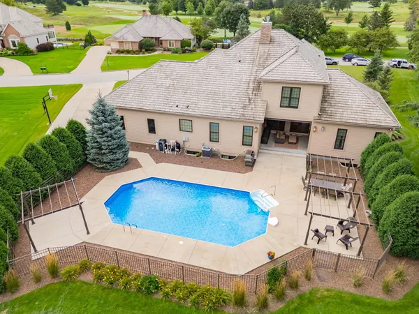 $1,299,000 | 1500 Bristlecone Drive, Hartland, WI 53029