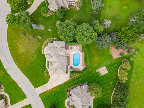 $1,299,000 | 1500 Bristlecone Drive, Hartland, WI 53029