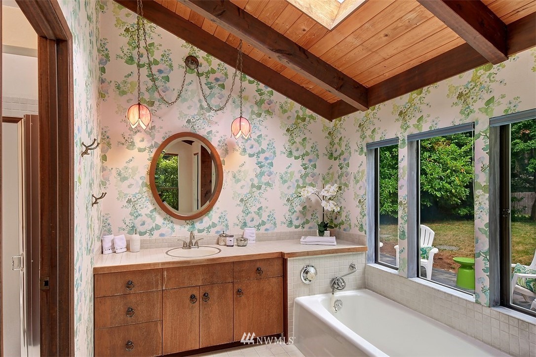 5731 153rd Place Southwest Edmonds, WA 98026 - Photo 18 of 33 Gallery Image 18