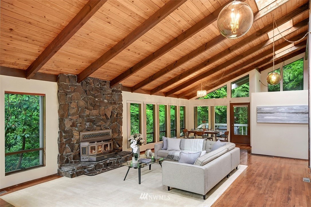 5731 153rd Place Southwest Edmonds, WA 98026 - Photo 4 of 33 Gallery Image 4