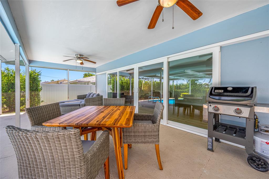 656 Mehlenbacher Road Belleair, FL 33756 - Photo 21 of 49 a view of interior of the house