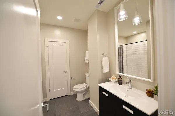 $1,775 | 415 DeBaliviere Avenue, Unit 208, St. Louis, MO 63112