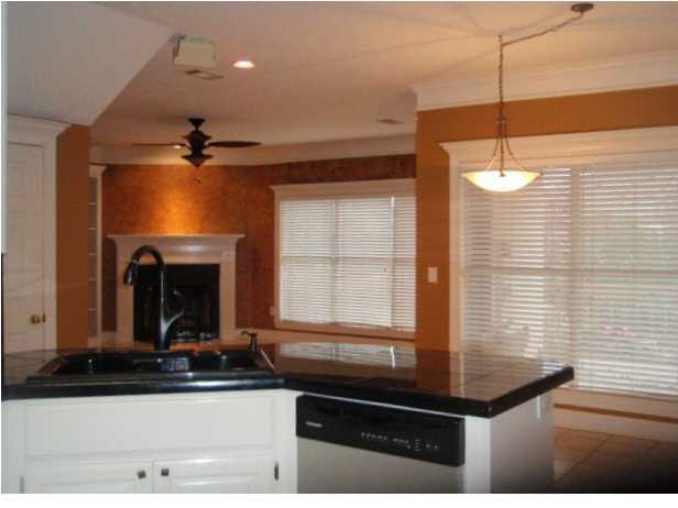 711 Danforth Drive Madison, MS 39110 - Photo 8 of 17 KITCHEN BAR LOOKING OVER GREAT ROOM