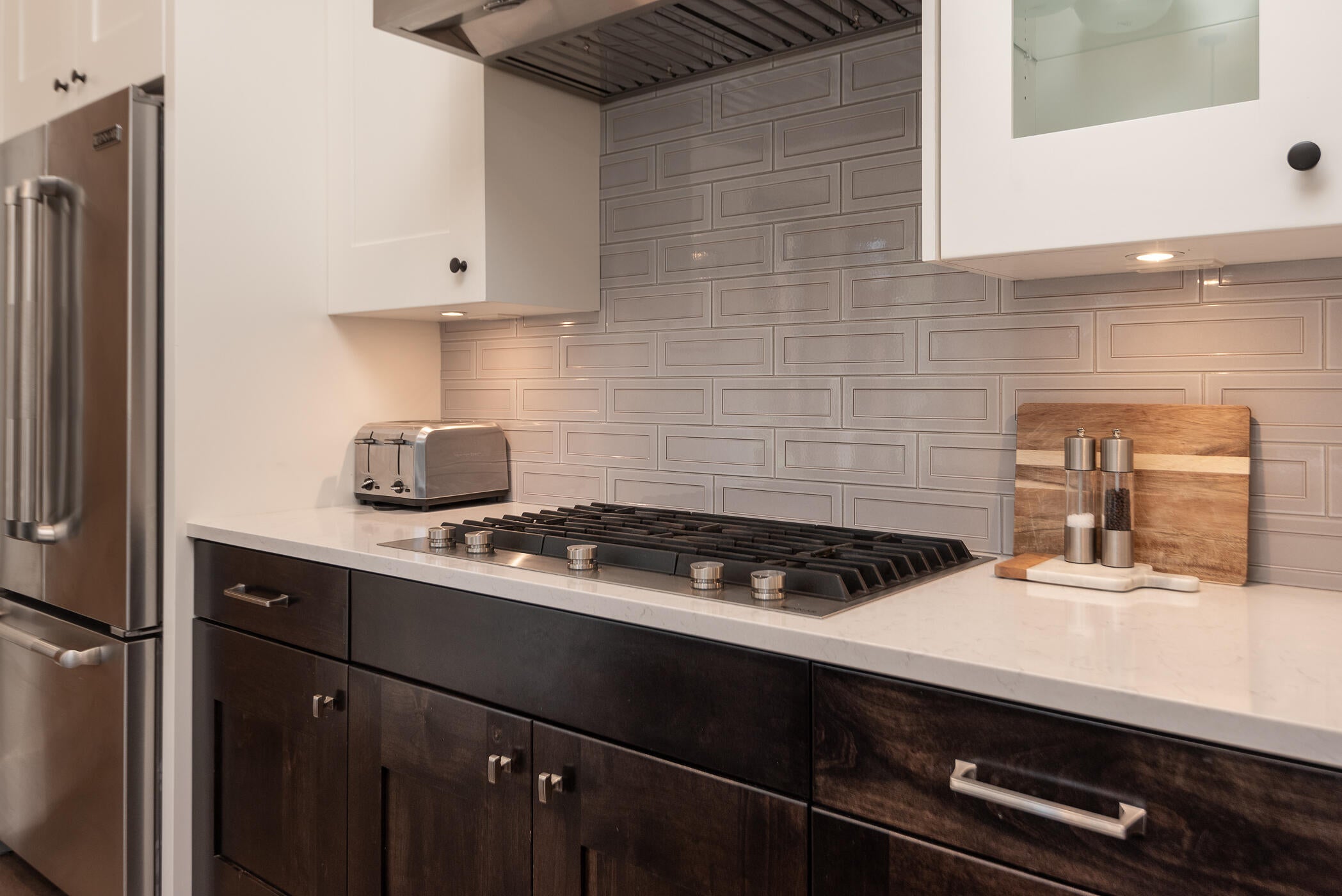 60472 Kangaroo Loop Bend, OR 97702 - Photo 13 of 36 12Kitchen cooktop