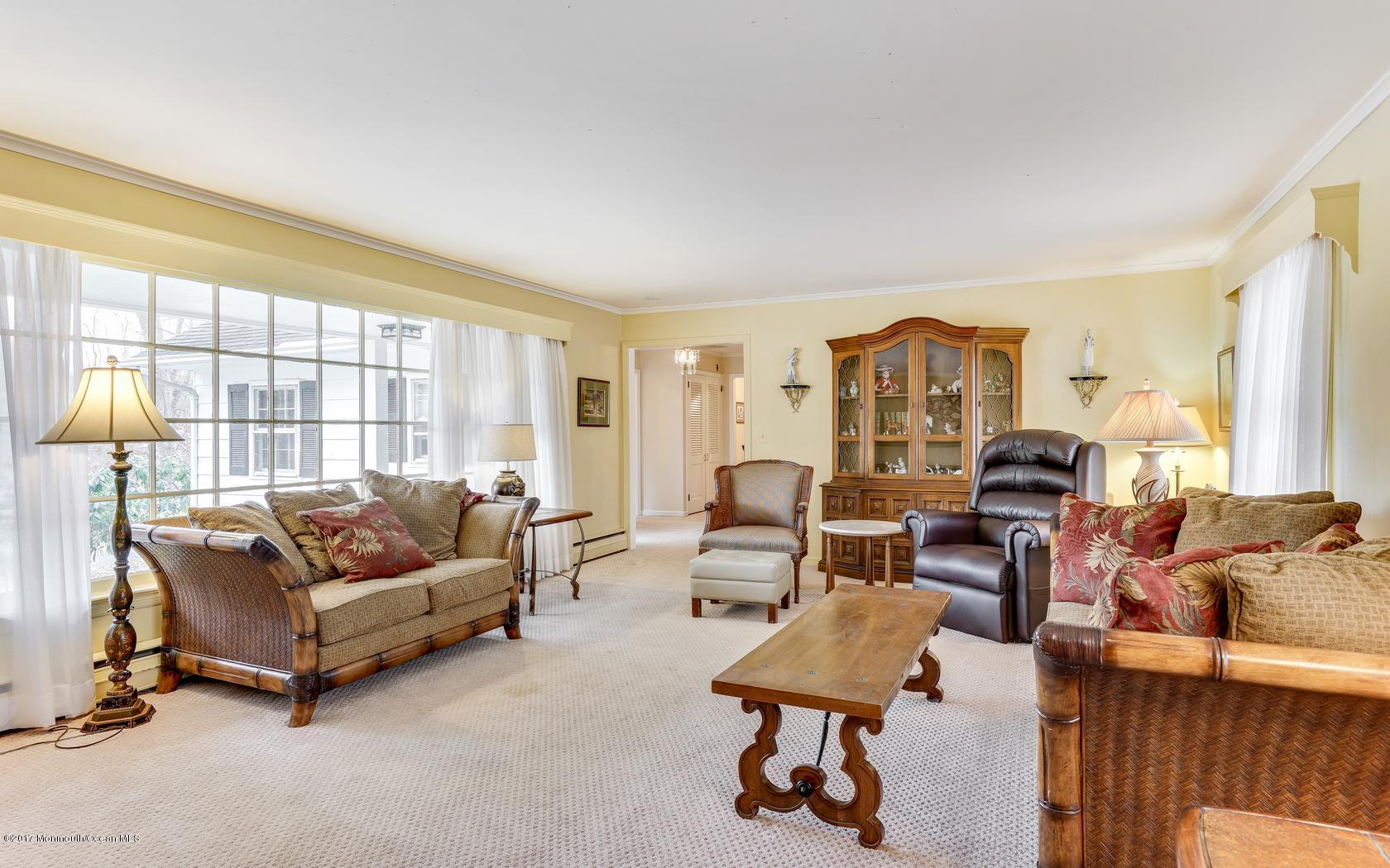 152 Wemrock Road Freehold, NJ 07728 - Photo 6 of 22 Living Room