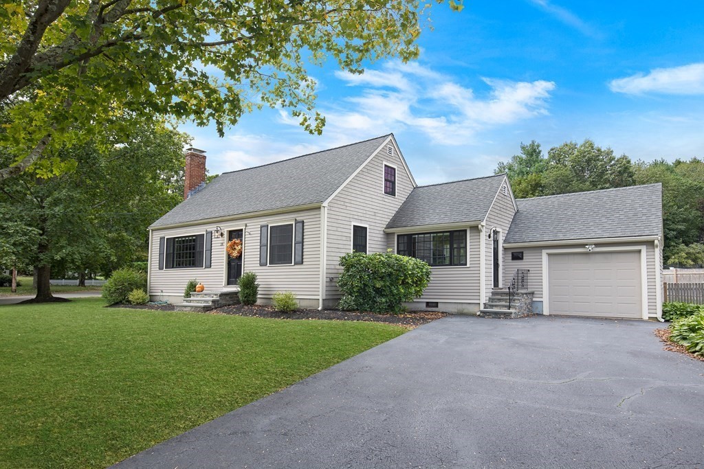 18 Polk Road Hingham, MA 02043 - Photo 1 of 28 Gallery Image 1