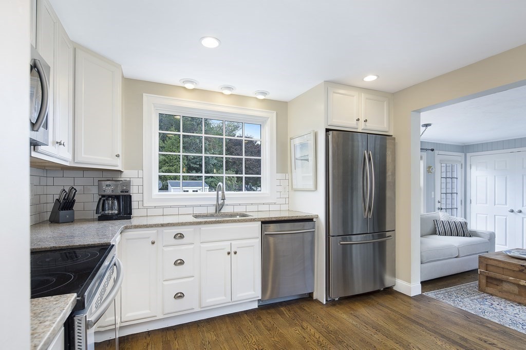 18 Polk Road Hingham, MA 02043 - Photo 6 of 28 Gallery Image 6