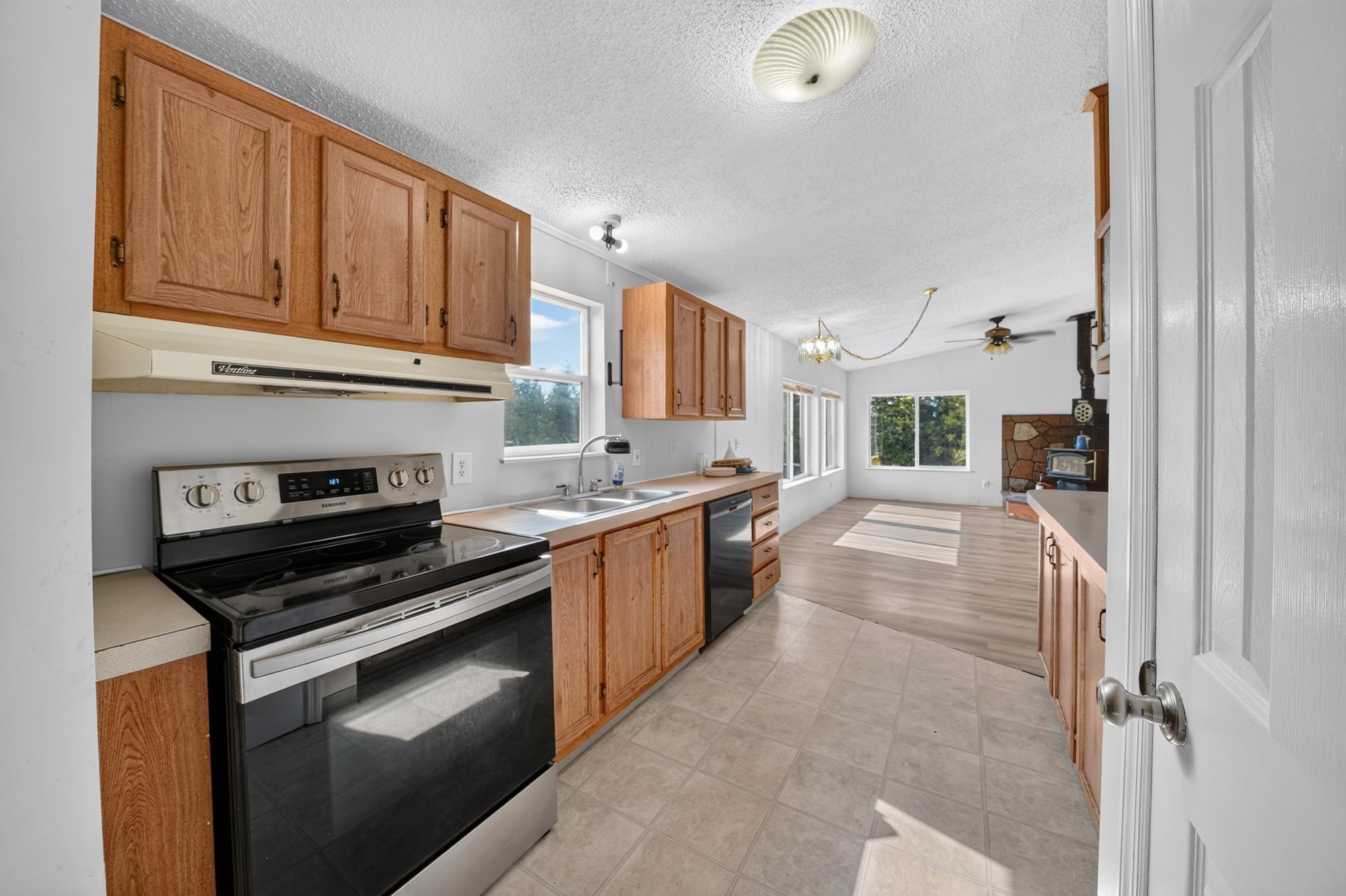 20628 North Mt Carlton Road Mead, WA 99021 - Photo 12 of 43 Gallery Image 12