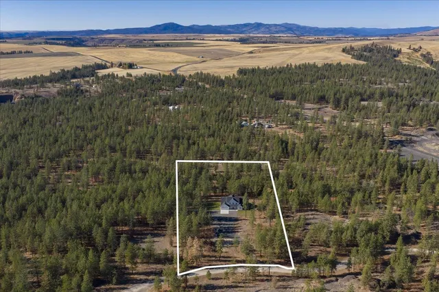 $678,000 | 38255 Rocky Ridge Lane North, Davenport, WA 99122