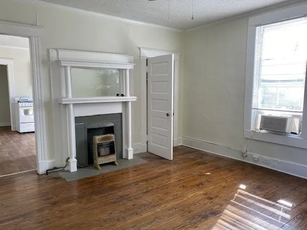 $385,000 | 2053 Linden Avenue, Memphis, TN 38104