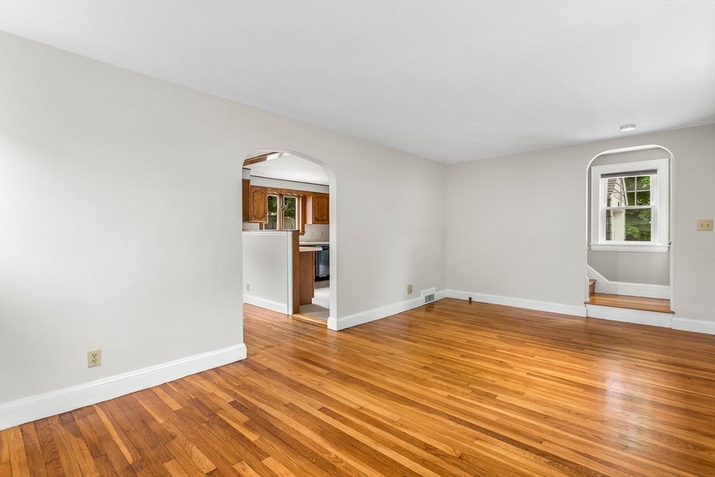 862 Pleasant Street Canton, MA 02021 - Photo 9 of 28