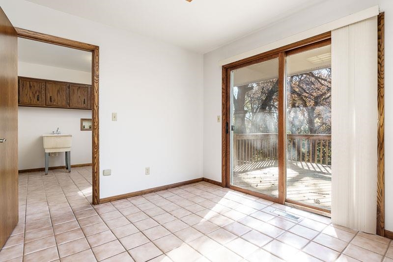 11371 Corrigan Road Roscoe, IL 61073 - Photo 23 of 85 a view of a room with a large window