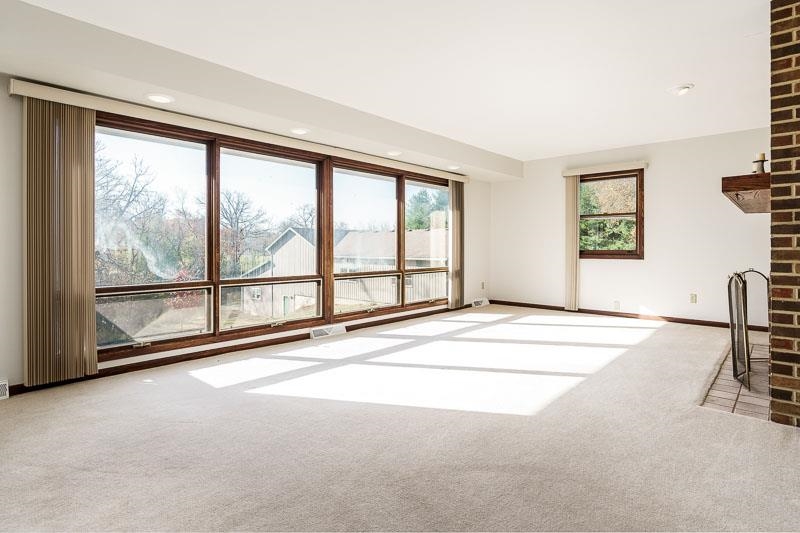 11371 Corrigan Road Roscoe, IL 61073 - Photo 10 of 85