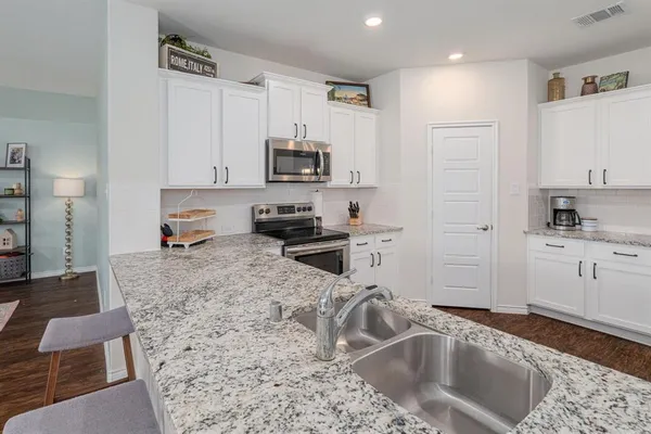 $2,295 | 3136 Overlook Drive, Royse City, TX 75189