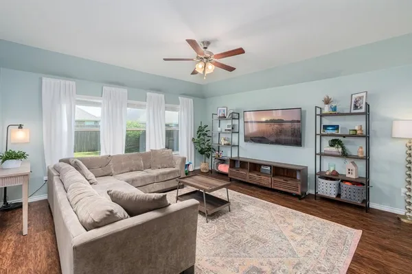 $2,295 | 3136 Overlook Drive, Royse City, TX 75189