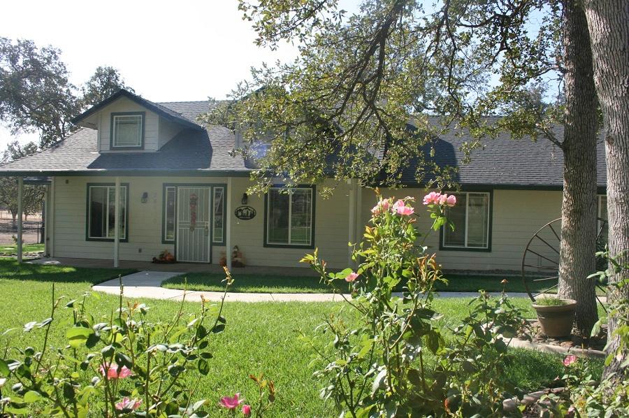 24433 Dersch Road Anderson, CA 96007 - Photo 1 of 30 Front