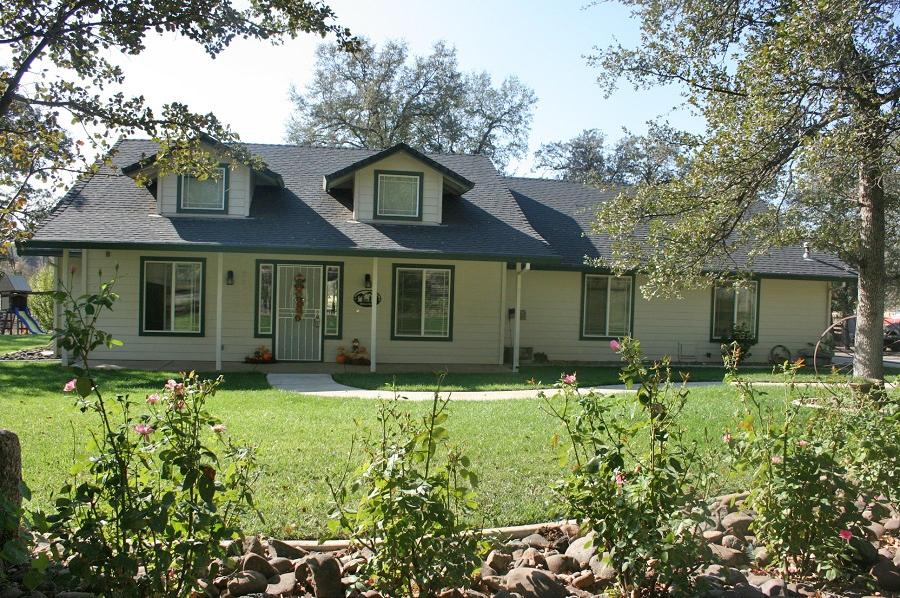 24433 Dersch Road Anderson, CA 96007 - Photo 4 of 30 Front