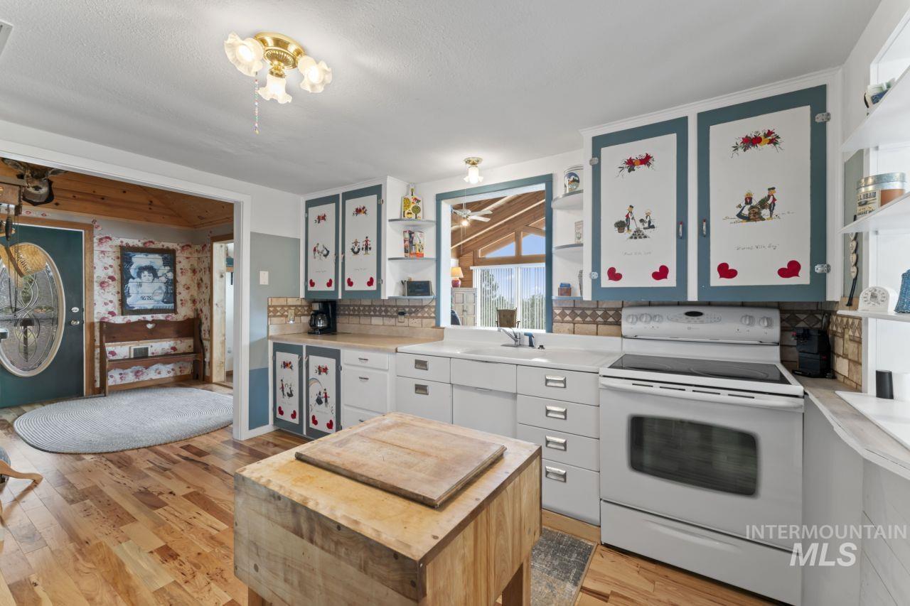 739 South Main Street Cascade, ID 83611 - Photo 17 of 50