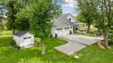 $2,595,000 | 2782 Willow Drive North, Medina, MN 55340