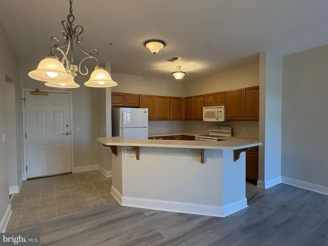 $1,675 | 1000 Fountainview Circle, Unit 213, Newark, DE 19713