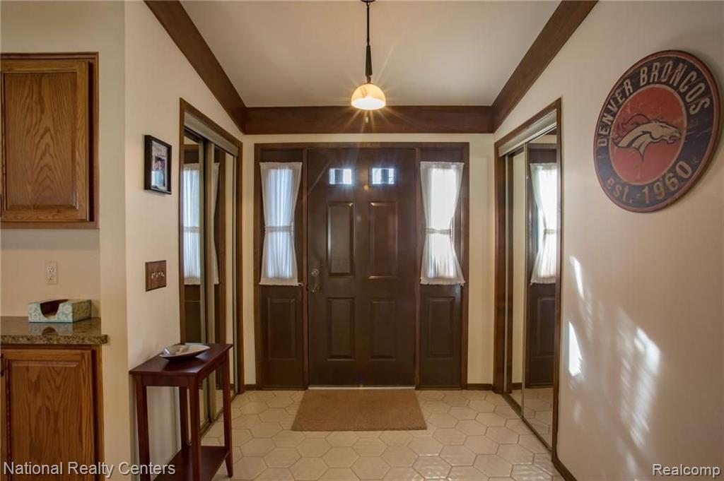 384 Prospect Drive Rochester Hills, MI 48307 - Photo 27 of 32