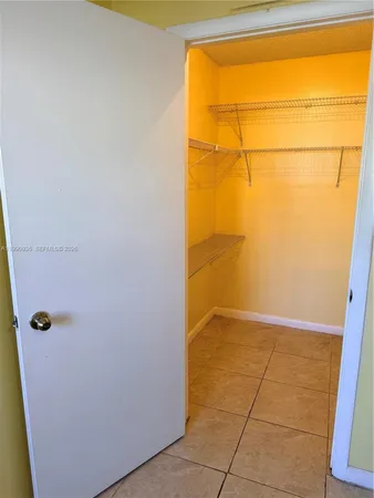$1,850 | Country Club of Miami, Hialeah, FL 33015