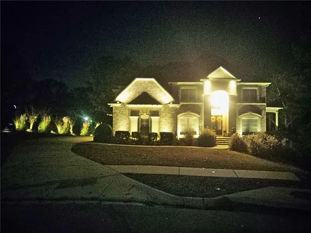 $950,000 | 942 Artistry Way, Fairburn, GA 30213