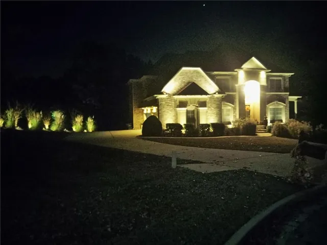 $950,000 | 942 Artistry Way, Fairburn, GA 30213