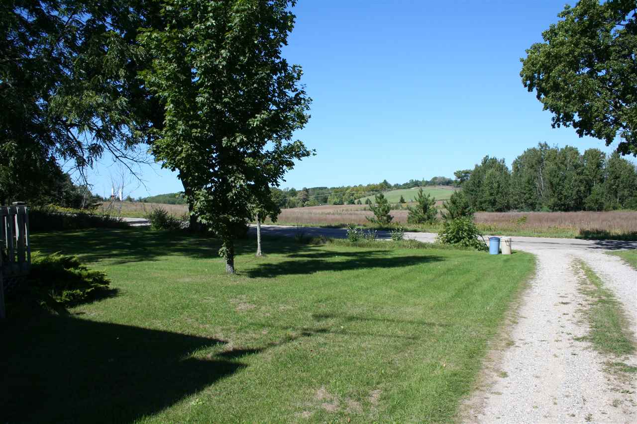 11620 East Tatch Road Suttons Bay, MI 49682 - Photo 82 of 87 1806457-83.JPG