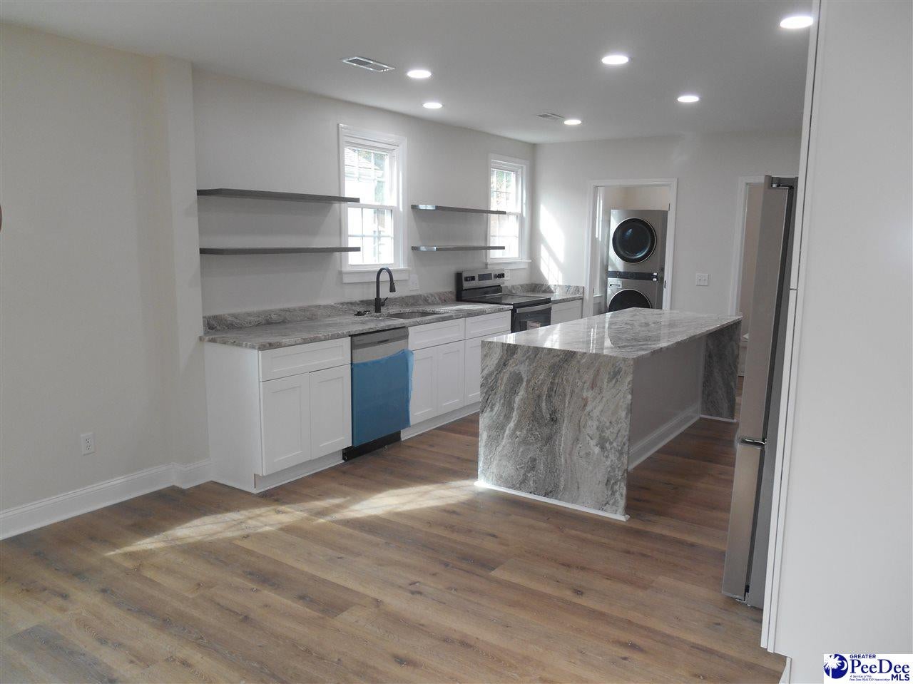 1003 Chestnut Street Florence, SC 29501 - Photo 5 of 27 Gallery Image 5
