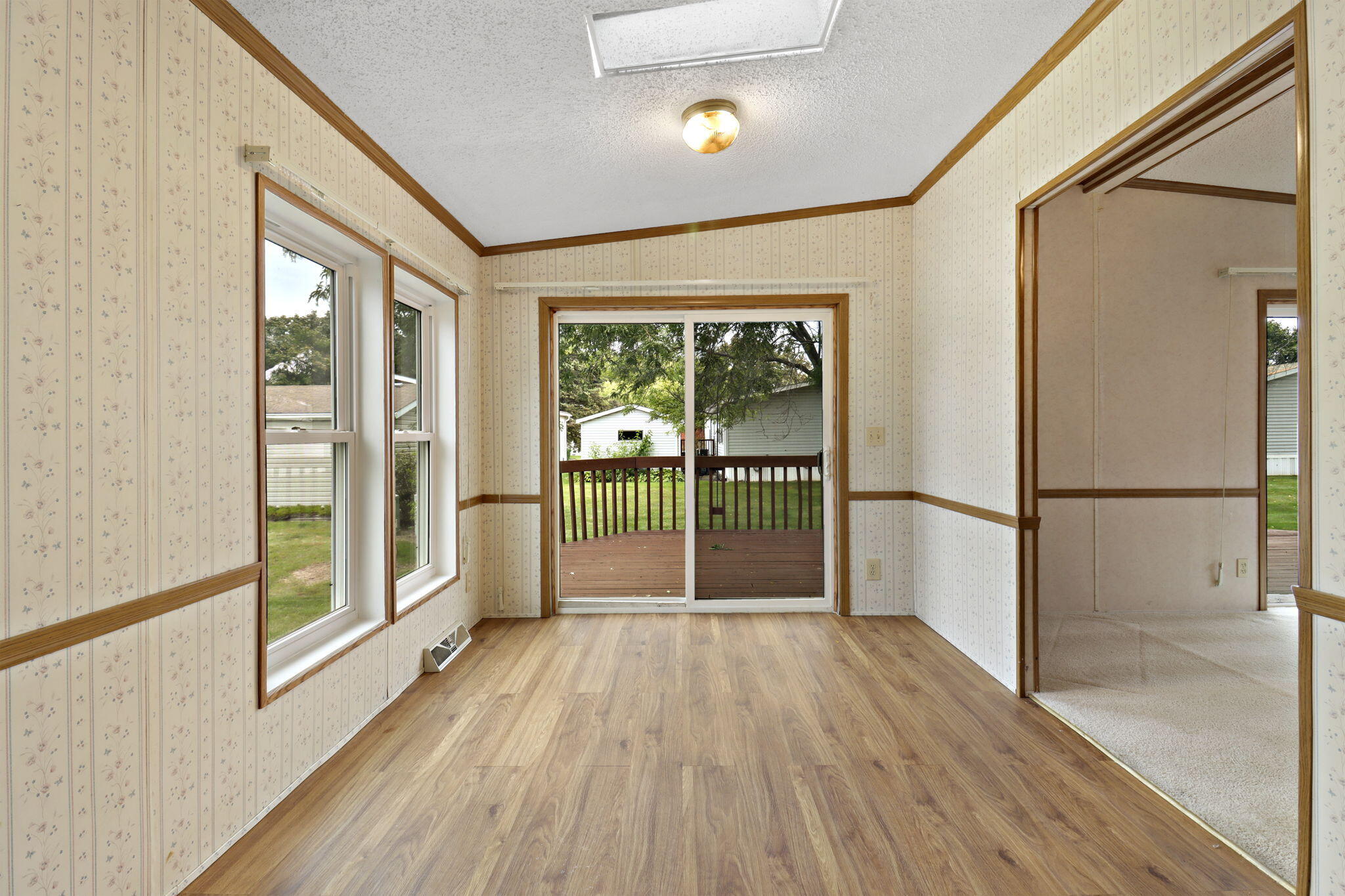 424 Oak Lodge Road Waterford, WI 53185 - Photo 9 of 27 9-web-or-mls-424 Oak Lodge Rd, Waterford