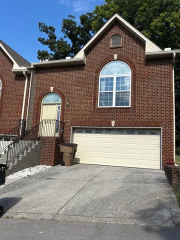 $405,000 | 5772 Amalie Drive, Nashville, TN 37211