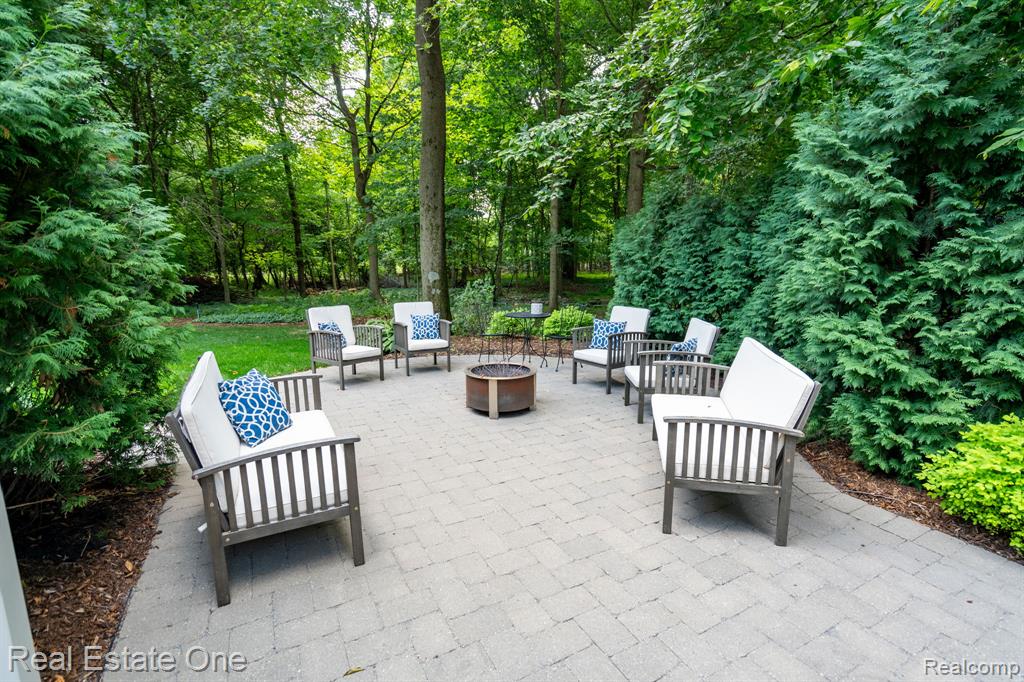 4794 Rivers Edge Drive Troy, MI 48098 - Photo 50 of 63 Gallery Image 50