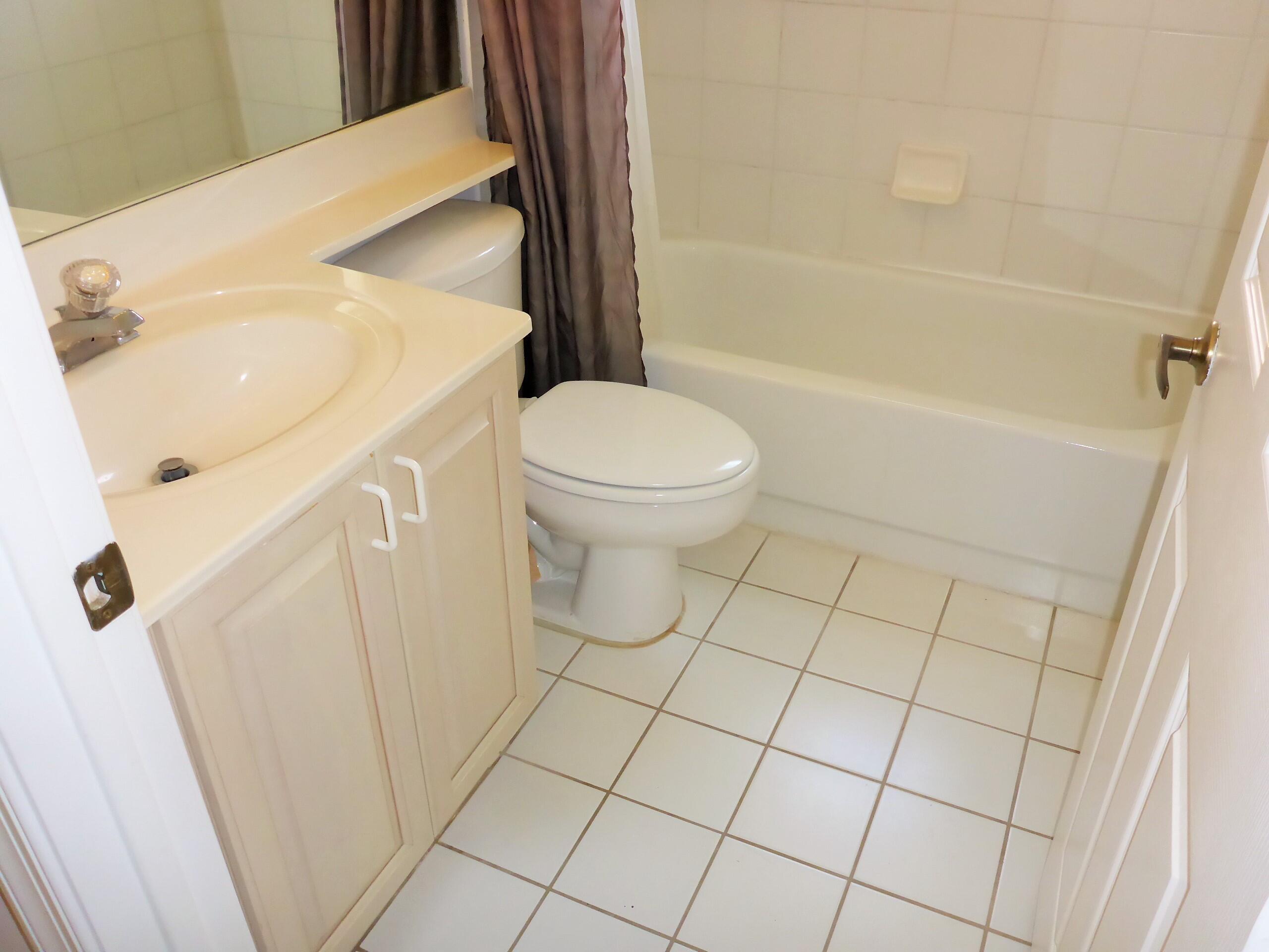 3031 Casa Rio Court Riviera Beach, FL 33418 - Photo 26 of 44 P1040032