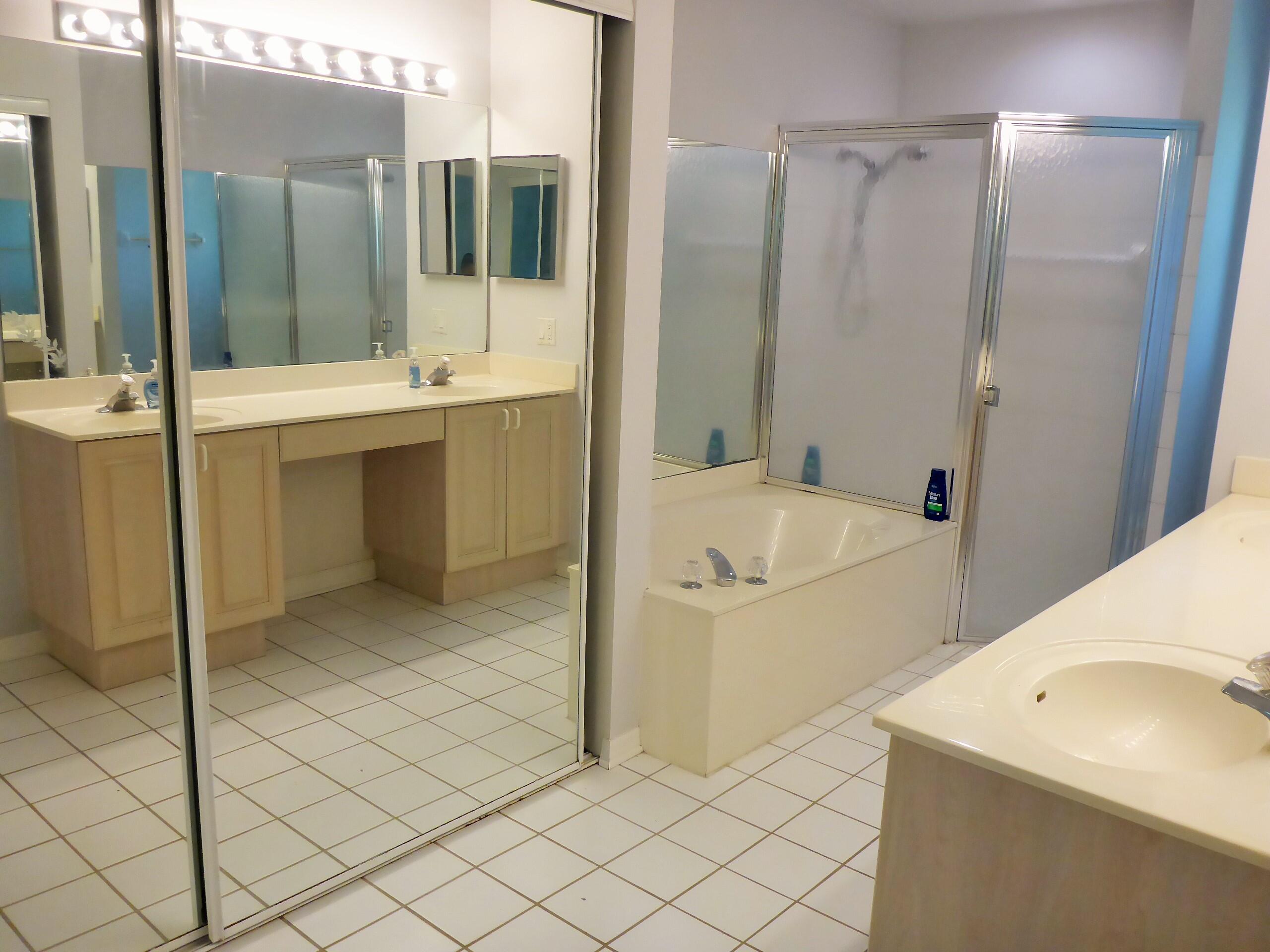 3031 Casa Rio Court Riviera Beach, FL 33418 - Photo 31 of 44 P1040039