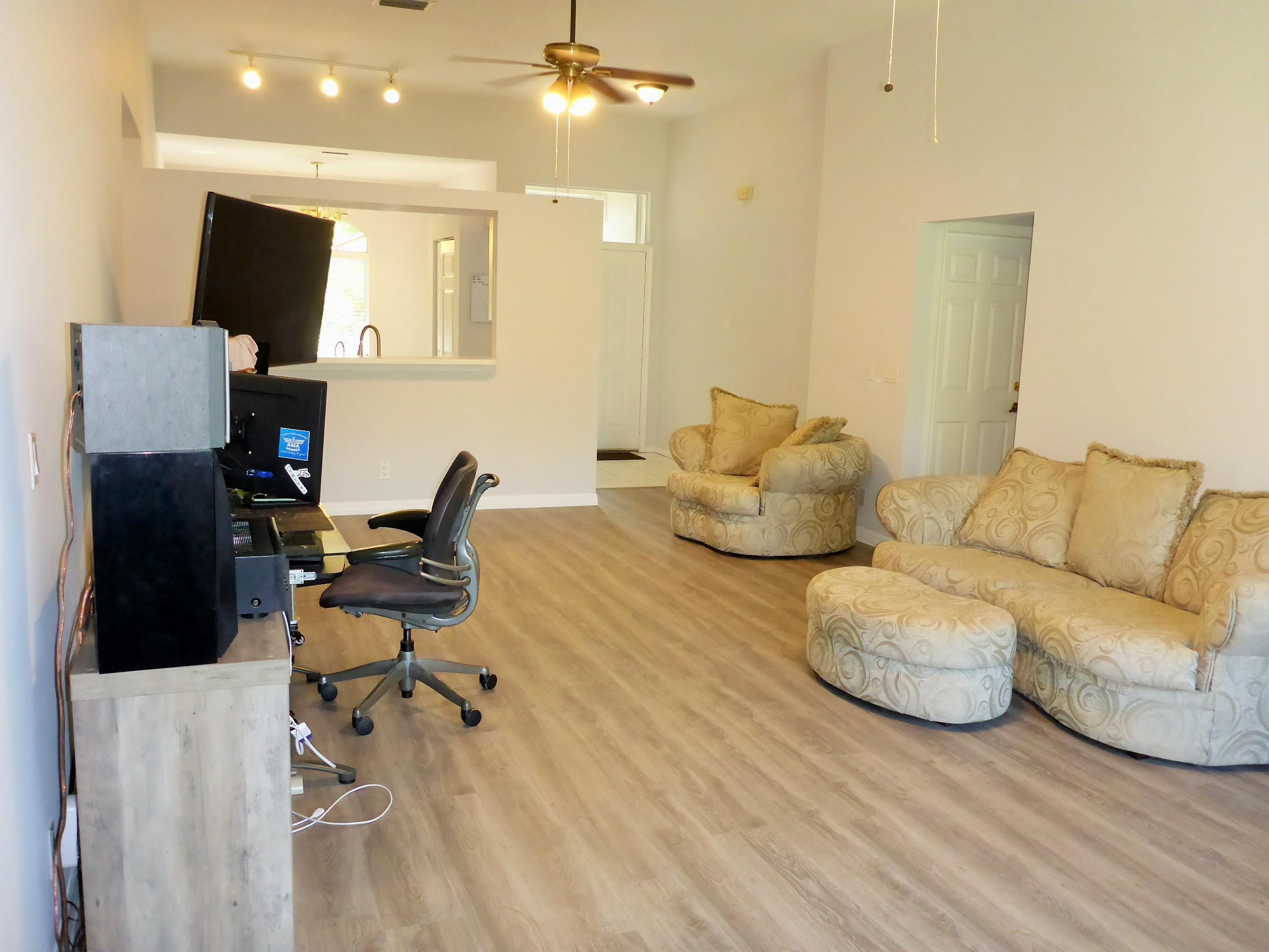 3031 Casa Rio Court Riviera Beach, FL 33418 - Photo 8 of 44 P1040008