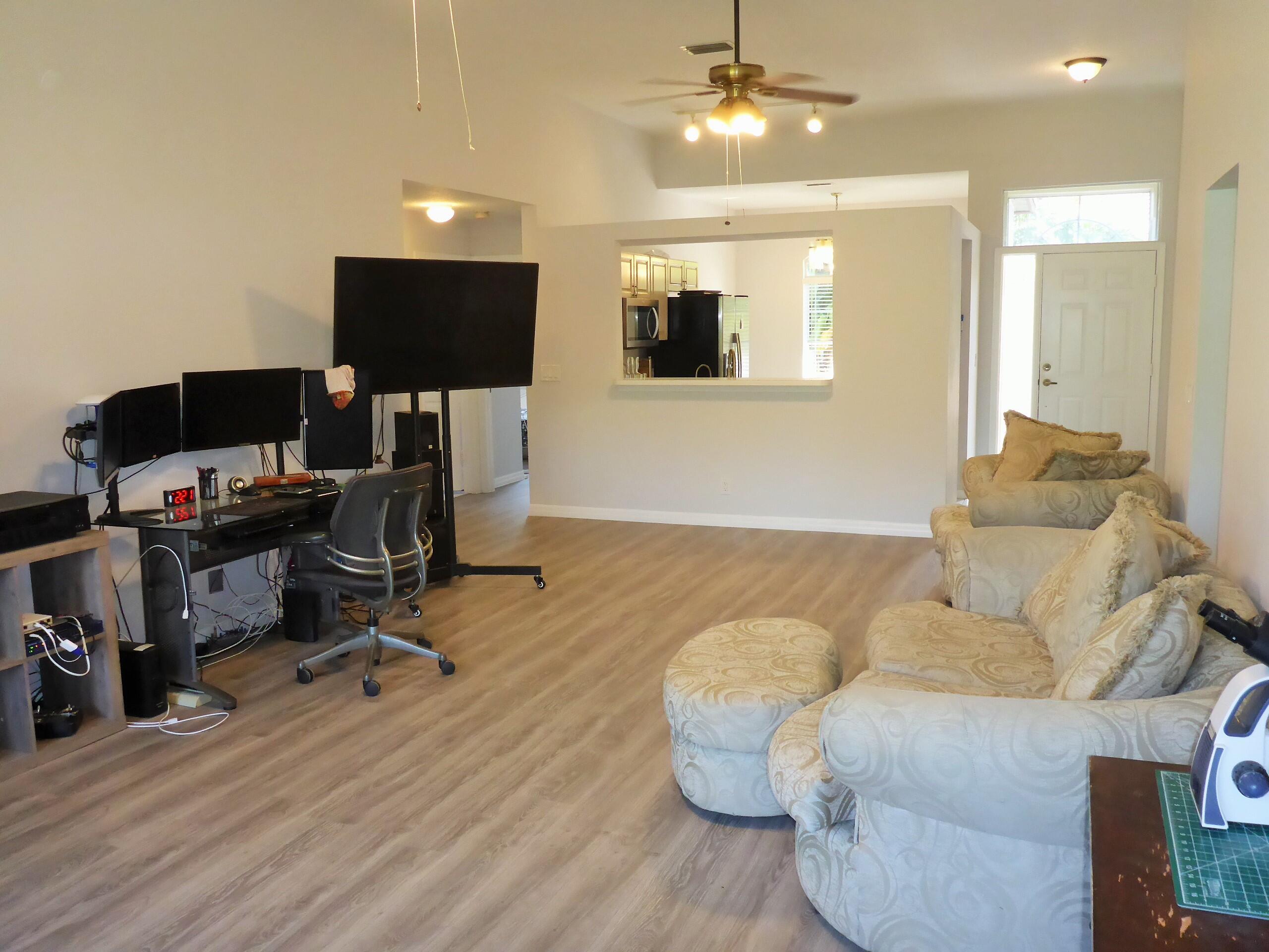 3031 Casa Rio Court Riviera Beach, FL 33418 - Photo 9 of 44 P1040010