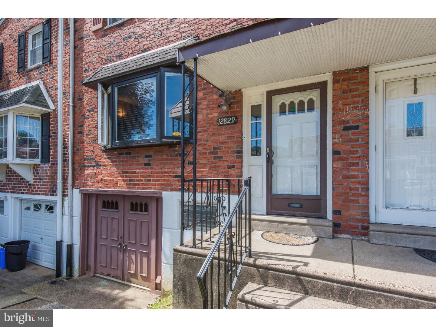 12829 Cabell Road Philadelphia, PA 19154 - Photo 2 of 25