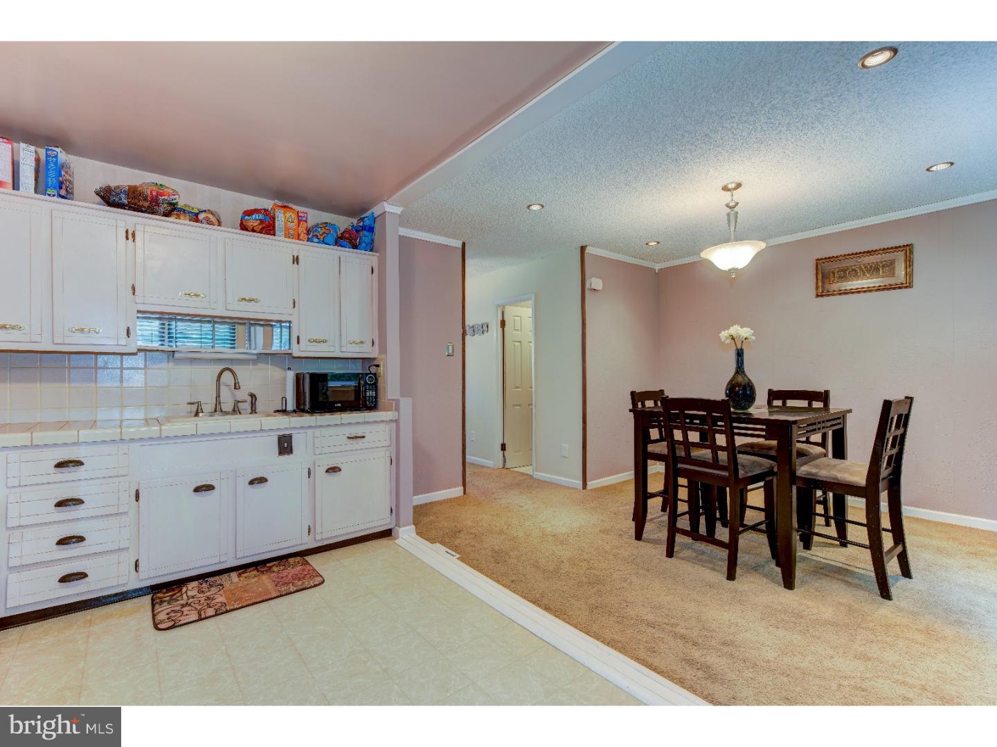 12829 Cabell Road Philadelphia, PA 19154 - Photo 11 of 25
